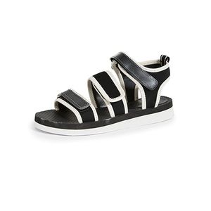 Moving sale Villa Rouge cedar sport sandals